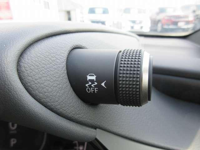 ＥＳ ＥＳ３００ｈ　バージョンＬ　サンルーフ　黒本革パワーシート　全席シートヒーター　走行距離３．７８０キロ　純正２．３型ナビ　全方位モニター　ブラインドスポットモニター　前後ドライブレコーダー　ステアリングヒーター　禁煙車（14枚目）