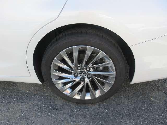 ＥＳ ＥＳ３００ｈ　バージョンＬ　サンルーフ　黒本革パワーシート　全席シートヒーター　走行距離３．７８０キロ　純正２．３型ナビ　全方位モニター　ブラインドスポットモニター　前後ドライブレコーダー　ステアリングヒーター　禁煙車（29枚目）