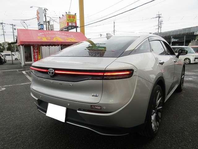 クラウンクロスオーバー Ｇアドバンスド・レザーパッケージ　トヨタセーフティセンス　本革エアーパワーシート　本革ハンドル／ステアリングヒーター　パワーバックドア　純正２１インチアルミ　純正１２．３型ナビ　全方位モニター　ヘッドアップディスプレイ　禁煙車（24枚目）