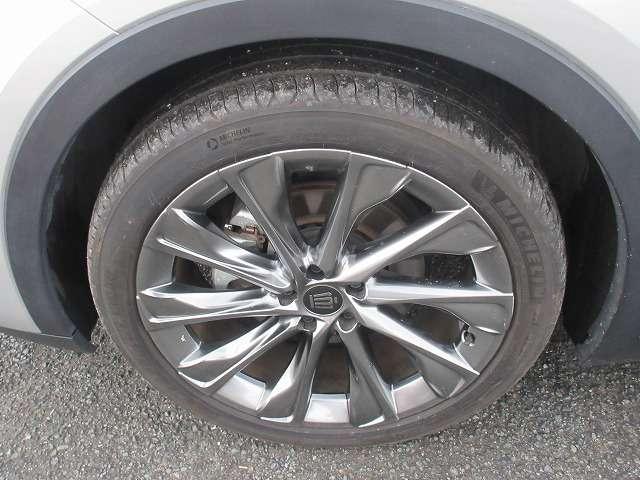 クラウンクロスオーバー Ｇアドバンスド・レザーパッケージ　トヨタセーフティセンス　本革エアーパワーシート　本革ハンドル／ステアリングヒーター　パワーバックドア　純正２１インチアルミ　純正１２．３型ナビ　全方位モニター　ヘッドアップディスプレイ　禁煙車（27枚目）