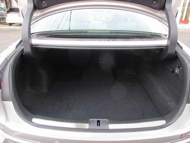 クラウンクロスオーバー Ｇアドバンスド・レザーパッケージ　トヨタセーフティセンス　本革エアーパワーシート　本革ハンドル／ステアリングヒーター　パワーバックドア　純正２１インチアルミ　純正１２．３型ナビ　全方位モニター　ヘッドアップディスプレイ　禁煙車（33枚目）