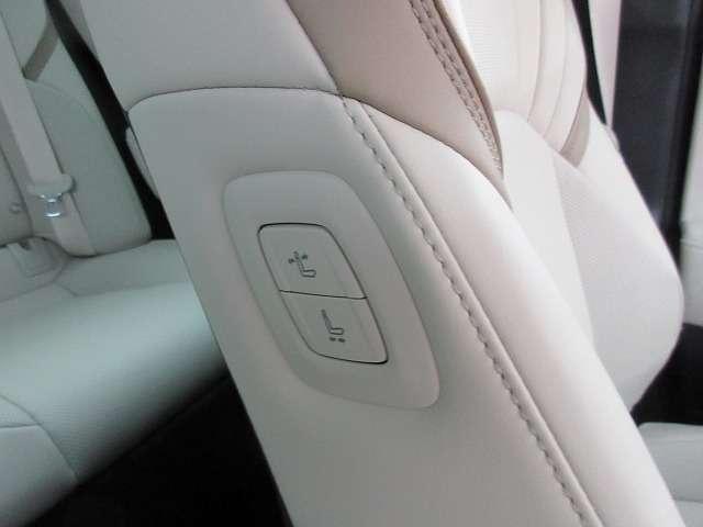 クラウンクロスオーバー Ｇアドバンスド・レザーパッケージ　トヨタセーフティセンス　本革エアーパワーシート　本革ハンドル／ステアリングヒーター　パワーバックドア　純正２１インチアルミ　純正１２．３型ナビ　全方位モニター　ヘッドアップディスプレイ　禁煙車（35枚目）