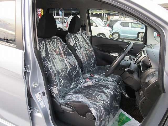 デイズ ハイウェイスターX Vセレクション+セーフティII 禁煙車 走行距離34.050キロ 衝突被害軽減ブレーキ 純正ナビ/フルセグTV/DVD再生/CD録音/Bluetooth/バックモニター 純正フルエアロ/Rスポイラー/アルミ プッシュスタート(19枚目)