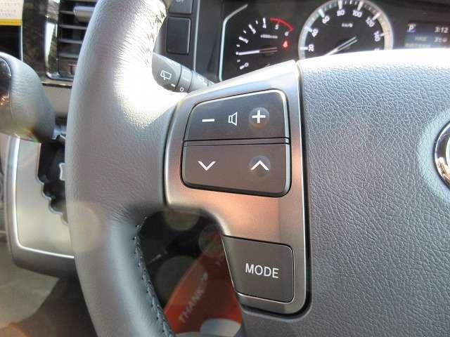 ハイエースバン スーパーＧＬ　ダークプライムＩＩ　ディーゼルターボ　寒冷地仕様　登録済未使用車　メーカーオプション／両側パワースライドドア／リアフォグ／純正１５インチアルミ／デジタルインナーミラー／フロントドアスカッフ　モデリスタＦスポデイライト付（5枚目）