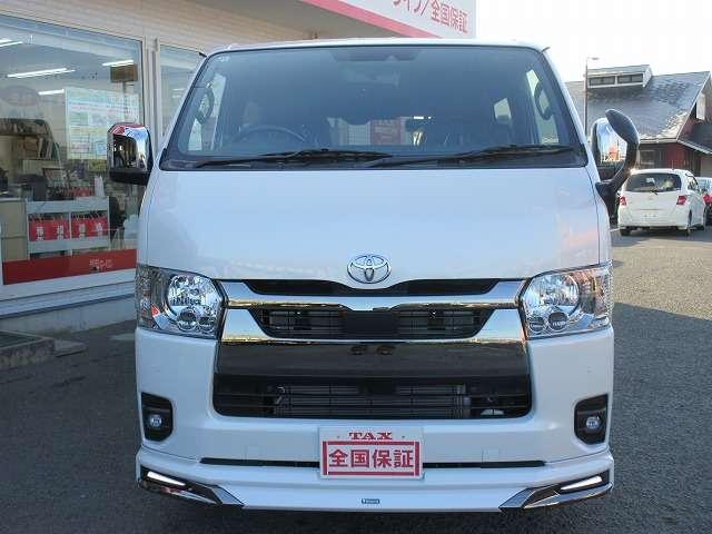 ハイエースバン スーパーＧＬ　ダークプライムＩＩ　ディーゼルターボ　寒冷地仕様　登録済未使用車　メーカーオプション／両側パワースライドドア／リアフォグ／純正１５インチアルミ／デジタルインナーミラー／フロントドアスカッフ　モデリスタＦスポデイライト付（23枚目）