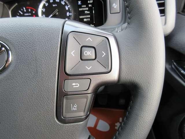 ハイエースバン スーパーＧＬ　ダークプライムＩＩ　ディ―ゼルターボ　寒冷地仕様　登録済未使用車　メーカーオプション／両側パワースライドドア／リアフォグ／純正１５インチアルミ／デジタルインナーミラー／フロントドアスカッフ　モデリスタＦスポデイライト付（11枚目）