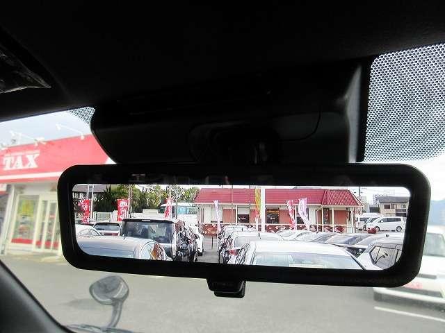 ハイエースバン スーパーＧＬ　ダークプライムＩＩ　ディ―ゼルターボ　寒冷地仕様　登録済未使用車　メーカーオプション／両側パワースライドドア／リアフォグ／純正１５インチアルミ／デジタルインナーミラー／フロントドアスカッフ　モデリスタＦスポデイライト付（14枚目）