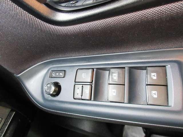 ヴォクシー ＺＳ　煌　ワンオーナー　車検２年整備　アルパイン製１０型ナビ／フルセグＴＶ／ＤＶＤ再生／ＣＤ録音／バックモニター／後席フリップダウンモニター　ＥＴＣ　両側パワースライドドア　ＬＥＤオートライト　スマートキー（18枚目）