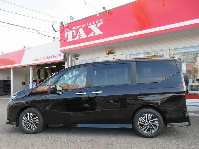 セレナ ハイウェイスターＶ　プロパイロット　禁煙車　走行距離４．６００キロ　新車メーカー保証継承　衝突被害軽減ブレーキ　両側ハンズフリーパワースライドドア　ドライブレコーダー　ナビ／Ｂｌｕｅｔｏｏｔｈ／バックモニター　ＥＴＣ（3枚目）