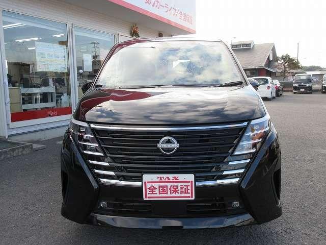 セレナ ハイウェイスターＶ　プロパイロット　禁煙車　走行距離４．６００キロ　新車メーカー保証継承　衝突被害軽減ブレーキ　両側ハンズフリーパワースライドドア　ドライブレコーダー　ナビ／Ｂｌｕｅｔｏｏｔｈ／バックモニター　ＥＴＣ（8枚目）