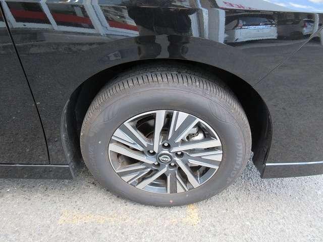 セレナ ハイウェイスターＶ　プロパイロット　禁煙車　走行距離４．６００キロ　新車メーカー保証継承　衝突被害軽減ブレーキ　両側ハンズフリーパワースライドドア　ドライブレコーダー　ナビ／Ｂｌｕｅｔｏｏｔｈ／バックモニター　ＥＴＣ（9枚目）