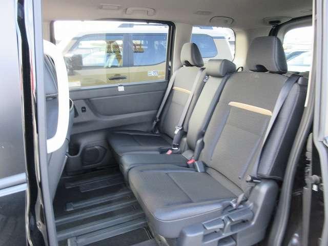 セレナ ハイウェイスターＶ　プロパイロット　禁煙車　走行距離４．６００キロ　新車メーカー保証継承　衝突被害軽減ブレーキ　両側ハンズフリーパワースライドドア　ドライブレコーダー　ナビ／Ｂｌｕｅｔｏｏｔｈ／バックモニター　ＥＴＣ（30枚目）