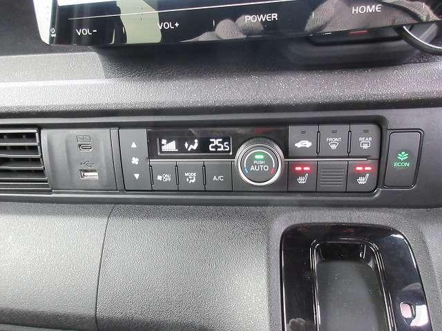 Ｎ－ＢＯＸカスタム ベースグレード　ホンダセンシング　走行距離１１．１００キロ　禁煙車　衝突被害軽減ブレーキ　新車メーカー保証継承　シートヒーター　１１型ディスプレイオーデイオ　バックカメラ　ＥＴＣ　パワースライドドア　ＬＥＤライト（13枚目）