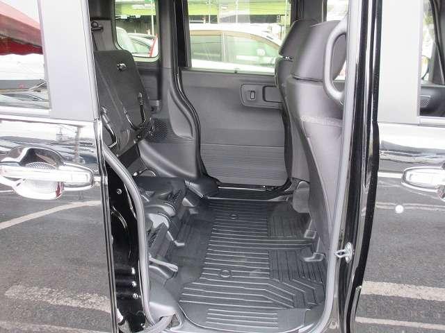 Ｎ－ＢＯＸカスタム ベースグレード　ホンダセンシング　走行距離１１．１００キロ　禁煙車　衝突被害軽減ブレーキ　新車メーカー保証継承　シートヒーター　１１型ディスプレイオーデイオ　バックカメラ　ＥＴＣ　パワースライドドア　ＬＥＤライト（25枚目）