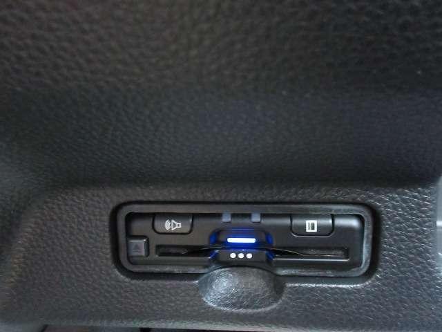 Ｎ－ＷＧＮカスタム Ｌ・ターボ　ホンダセンシング　色ミッドナイトブルービーメタリック　新車メーカー保証継承　シートヒーター　純正８型ナビ／フルセグＴＶ／Ｂｌｕｅｔｏｏｔｈ／バックモニター　ＥＴＣ　ＬＥＤオートライト　純正１５アルミ（17枚目）