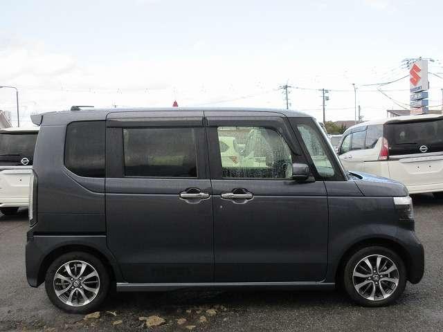 Ｎ－ＢＯＸカスタム ベースグレード　ホンダセンシング　新車メーカー保証継承　禁煙車　シートヒーター　純正９型ナビ／フルセグＴＶ／ＤＶＤ再生／ＣＤ録音／Ｂｌｕｅｔｏｏｔｈ／バックモニター　パワースライドドア　ＬＥＤオートライト　ＥＴＣ（5枚目）