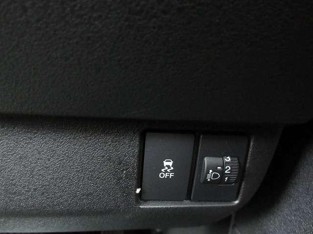 Ｎ－ＢＯＸカスタム ベースグレード　ホンダセンシング　新車メーカー保証継承　禁煙車　シートヒーター　純正９型ナビ／フルセグＴＶ／ＤＶＤ再生／ＣＤ録音／Ｂｌｕｅｔｏｏｔｈ／バックモニター　パワースライドドア　ＬＥＤオートライト　ＥＴＣ（11枚目）