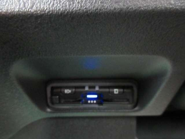 Ｎ－ＢＯＸカスタム ベースグレード　ホンダセンシング　新車メーカー保証継承　禁煙車　シートヒーター　純正９型ナビ／フルセグＴＶ／ＤＶＤ再生／ＣＤ録音／Ｂｌｕｅｔｏｏｔｈ／バックモニター　パワースライドドア　ＬＥＤオートライト　ＥＴＣ（14枚目）