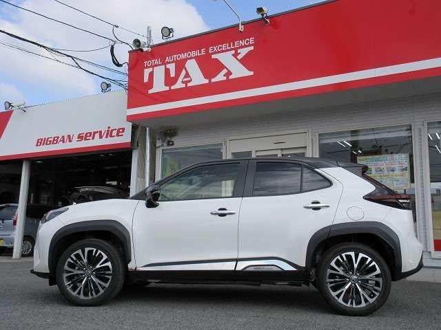 ヤリスクロス ハイブリッドG トヨタセーフティセンス 新車メーカー保証継承 衝突被害軽減ブレーキ 前後ドライブレコーダー 純正8型ディスプレイオーデイオ/フルセグTV/Bluetooth/バックモニター LEDオートライト 禁煙車(3枚目)