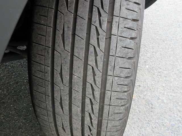 ヤリスクロス ハイブリッドG トヨタセーフティセンス 新車メーカー保証継承 衝突被害軽減ブレーキ 前後ドライブレコーダー 純正8型ディスプレイオーデイオ/フルセグTV/Bluetooth/バックモニター LEDオートライト 禁煙車(9枚目)