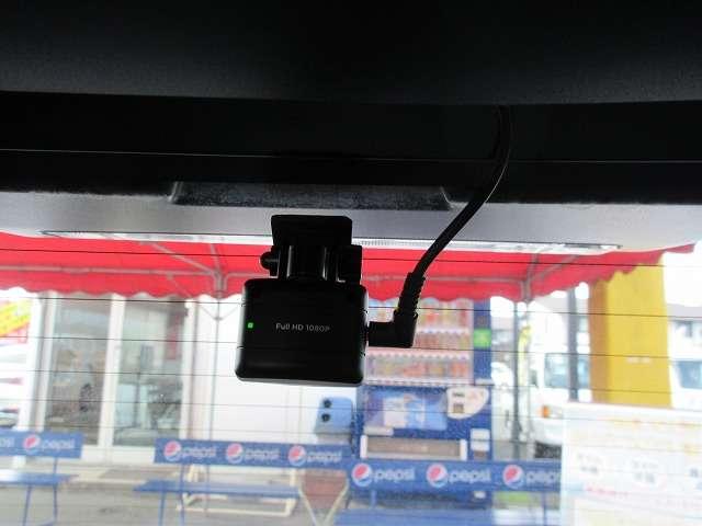 ヤリスクロス ハイブリッドG トヨタセーフティセンス 新車メーカー保証継承 衝突被害軽減ブレーキ 前後ドライブレコーダー 純正8型ディスプレイオーデイオ/フルセグTV/Bluetooth/バックモニター LEDオートライト 禁煙車(31枚目)