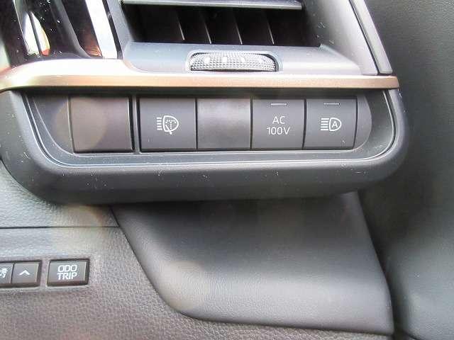 クラウンスポーツ Z ハイブリッド 走行距離14.770キロ 新車メーカー保証継承 ムーンルーフ 黒本革エアーパワーシート パワーバックドア パノラミックビューモニター 純正12.3型ナビ/フルセグTV ハンドルヒーター(15枚目)