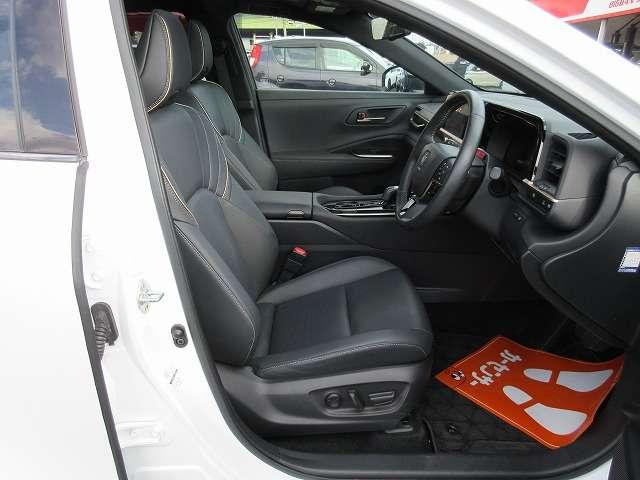クラウンスポーツ Z ハイブリッド 走行距離14.770キロ 新車メーカー保証継承 ムーンルーフ 黒本革エアーパワーシート パワーバックドア パノラミックビューモニター 純正12.3型ナビ/フルセグTV ハンドルヒーター(22枚目)