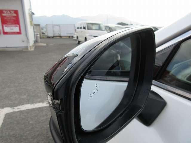 クラウンスポーツ Z ハイブリッド 走行距離14.770キロ 新車メーカー保証継承 ムーンルーフ 黒本革エアーパワーシート パワーバックドア パノラミックビューモニター 純正12.3型ナビ/フルセグTV ハンドルヒーター(32枚目)