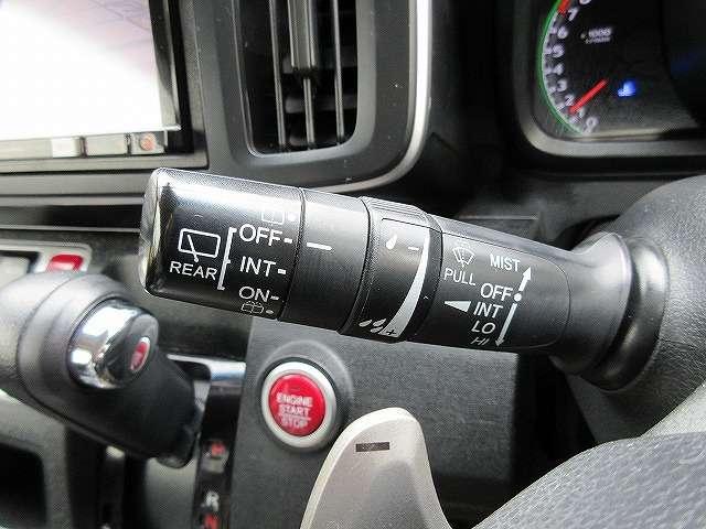 N-ONE ツアラー SSパッケージ 2トーンカラースタイル インタークラ―ターボ 全国走行無制限保証 衝突被害軽減ブレーキ クルーズコントロール パドルシフト ナビ/フルセグTV/DVD再生/CD/Bluetooth/バックモニター(17枚目)