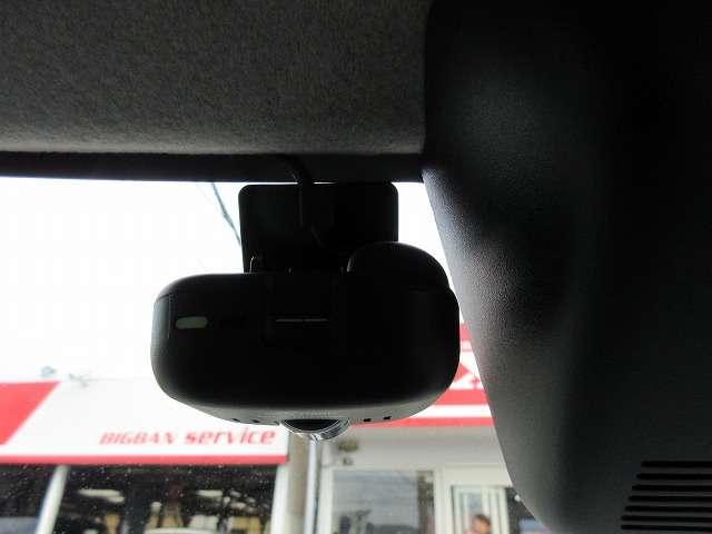 ムーヴキャンバス Ｇメイクアップ　ＳＡＩＩＩ　走行距離１６．８００キロ　禁煙車　全国２年走行無制限保証　衝突被害軽減ブレーキ　全方位モニター　純正８型ナビ／フルセグＴＶ／ＤＶＤ再生／ＣＤ録音／Ｂｌｕｅｔｏｏｔｈ　ＥＴＣ　両側パワースライドドア（23枚目）