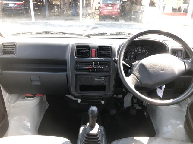キャリイトラック KCパワステ 4WD 5速ミッション ワンオーナー/禁煙車 タイミングチェーン 三方開 純正AM/FMラジオ ヘッドライトレベライザー(2枚目)