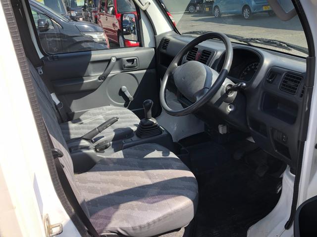 キャリイトラック KCパワステ 4WD 5速ミッション ワンオーナー/禁煙車 タイミングチェーン 三方開 純正AM/FMラジオ ヘッドライトレベライザー(15枚目)