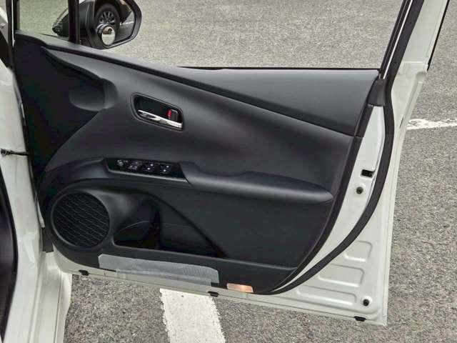 プリウス Sセーフティプラス ツートーン トヨタセーフティセンス モデリスタエアロ 純正17インチアルミ 純正9型ナビ/フルセグTV/DVD再生/CD録音/Bluetooth/バックモニター 純正ドライブレコーダー ワンオーナー/禁煙車(38枚目)