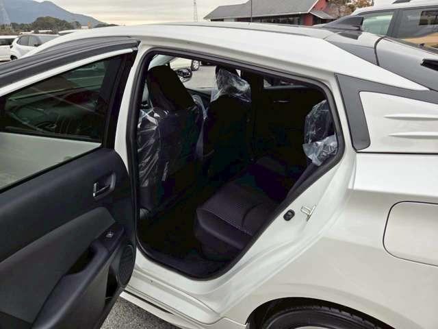 プリウス Sセーフティプラス ツートーン トヨタセーフティセンス モデリスタエアロ 純正17インチアルミ 純正9型ナビ/フルセグTV/DVD再生/CD録音/Bluetooth/バックモニター 純正ドライブレコーダー ワンオーナー/禁煙車(48枚目)