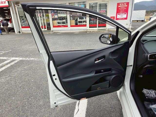 プリウス Sセーフティプラス ツートーン トヨタセーフティセンス モデリスタエアロ 純正17インチアルミ 純正9型ナビ/フルセグTV/DVD再生/CD録音/Bluetooth/バックモニター 純正ドライブレコーダー ワンオーナー/禁煙車(51枚目)