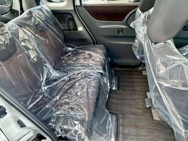 �g�p���͏��Ȃ��A���������ӂ��V�[�g�R���f�B�V�����I��؂Ȃ��Ƒ���F�l���悹�Ă��o��������ۂɂ��A���M�������ăG�X�R�[�g�ł���A���ɑf���炵�������ł���i�O�O�j