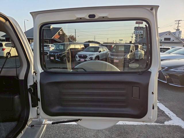 ジムニー ワイルドウインド 後期型 5速ミッション パートタイム4WD タイミングチェーン シートヒーター 革巻きハンドル 背面タイヤ/ハードカバー 電動格納ドアミラー エアコン パワステ パワーウインドウ(31枚目)