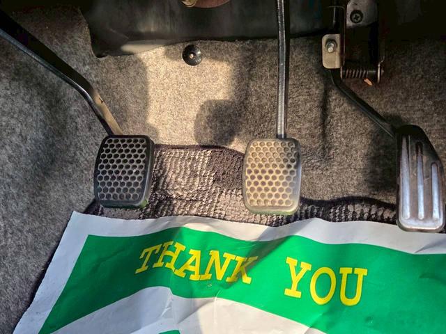 ジムニー ワイルドウインド 後期型 5速ミッション パートタイム4WD タイミングチェーン シートヒーター 革巻きハンドル 背面タイヤ/ハードカバー 電動格納ドアミラー エアコン パワステ パワーウインドウ(38枚目)