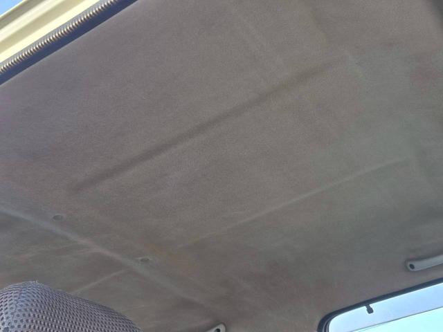 ジムニー ワイルドウインド 後期型 5速ミッション パートタイム4WD タイミングチェーン シートヒーター 革巻きハンドル 背面タイヤ/ハードカバー 電動格納ドアミラー エアコン パワステ パワーウインドウ(41枚目)