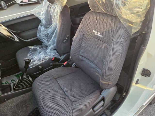 ジムニー ワイルドウインド 後期型 5速ミッション パートタイム4WD タイミングチェーン シートヒーター 革巻きハンドル 背面タイヤ/ハードカバー 電動格納ドアミラー エアコン パワステ パワーウインドウ(56枚目)