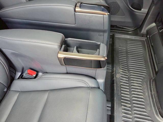 アルファードハイブリッド Ｚ　モデリスタエアロ／グリル／マフラー　純正１９インチエグゼクティブ用アルミ　左右独立ムーンルーフ　レザーシート／シートヒーター　全方位モニター　純正１４型ナビ　３６０°ドライブレコーダー　スマートキー（45枚目）