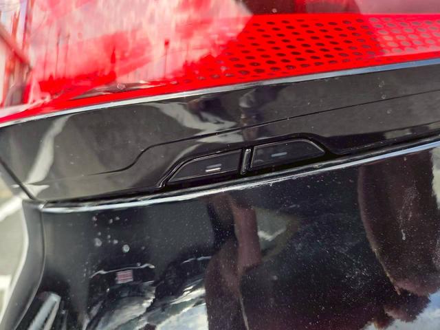 アルファードハイブリッド Ｚ　モデリスタエアロ／グリル／マフラー　純正１９インチエグゼクティブ用アルミ　左右独立ムーンルーフ　レザーシート／シートヒーター　全方位モニター　純正１４型ナビ　３６０°ドライブレコーダー　スマートキー（52枚目）