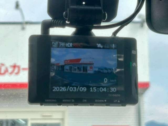 ワゴンＲスマイル ハイブリッドＸ　スズキセーフティサポート　禁煙車　メーカーオプション９型ＤＳＰ／フルセグＴＶ／ＤＶＤ再生／ＣＤ／Ｂｌｕｅｔｏｏｔｈ　全方位モニター　前後ドライブレコーダー　両側パワースライドドア　ＬＥＤオートライト（4枚目）