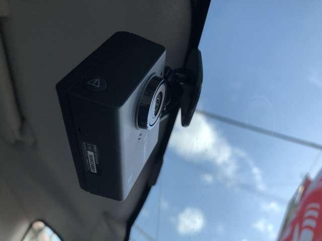 Ｎ－ＢＯＸ Ｇホンダセンシング　車検２年整備　クルーズコントロール　９型ナビ／フルセグＴＶ／ＤＶＤ再生／ＣＤ録音／Ｂｌｕｅｔｏｏｔｈ／バックモニター　ＥＴＣ　ドライブレコーダー　オートライト　プッシュスタート　スマートキー（4枚目）