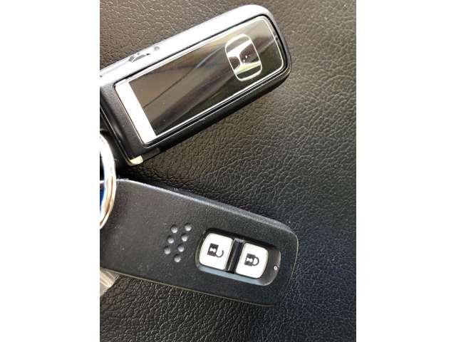 Ｎ－ＢＯＸ Ｇホンダセンシング　車検２年整備　クルーズコントロール　９型ナビ／フルセグＴＶ／ＤＶＤ再生／ＣＤ録音／Ｂｌｕｅｔｏｏｔｈ／バックモニター　ＥＴＣ　ドライブレコーダー　オートライト　プッシュスタート　スマートキー（23枚目）