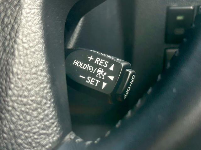 アルファード ２．５Ｓ　Ｃパッケージ　７人乗り　車検２年　エグゼクティブパワーシート　黒革調エアーシート　シートヒーター　ハンドルヒーター　デジタルインナーミラー　純正１２．１型フリップダウンモニター　純正９型ナビ　３眼ＬＥＤオートライト（11枚目）