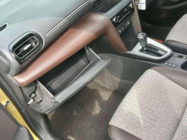 ヤリスクロス ハイブリッドＺ　禁煙車　車検２年　純正８型デイスプレイオーデイオ／フルセグＢｌｕｅｔｏｏｔｈ／バックモニター　ＥＴＣ　パワーシート　シートヒーター　ＬＥＤオートライト　オートハイビーム　レーダークルーズコントロール（20枚目）