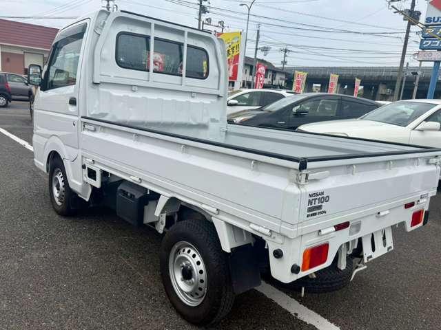 ＤＸ　オートマ車　３方開　エアコン　パワステ　禁煙車　車検２年　新車メーカー保証継承　純正ＥＴＣ　ＡＭ／ＦＭラジオ　荷台ラバーマット　フロアマット　ドアバイザー　オートヘッドライト　ヘッドライトレベライザー（画像23）