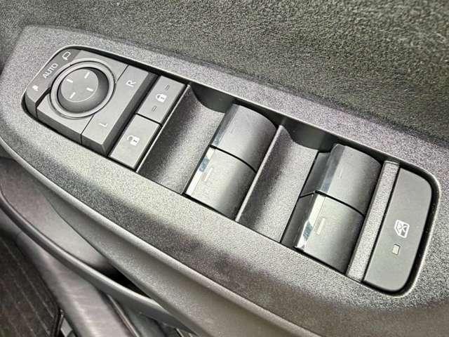 Ｇ　走行距離７．０４０キロ　ワンオーナー／禁煙車　新車メーカー保証継承　メーカーオプション８型ナビ／フルセグＴＶ／Ｍｉｒａｃａｓｔ／ＵＳＢ／ＨＤＭＩ／Ｂｌｕｅｔｏｏｔｈ　２．０ＥＴＣ　クルーズコントロール（画像20）