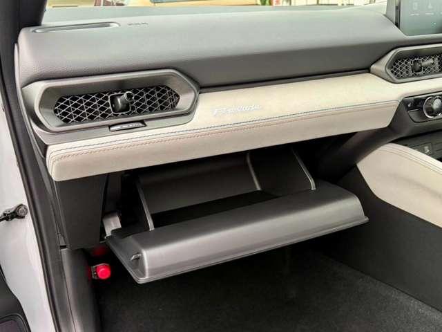 ベースグレード　ホンダセンシング　走行距離１０１キロ　ＢＯＳＥプレミアムサウンド　純正９型ＤＳＰ／フルセグＴＶ／ＵＳＢ／Ｂｌｕｅｔｏｏｔｈ／バックモニター　ＥＴＣ　シートヒーター　ＬＥＤオートライト　置くだけ充電（画像21）
